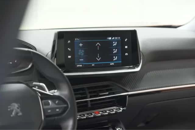 Peugeot 2008 (2021) thumbnail 48