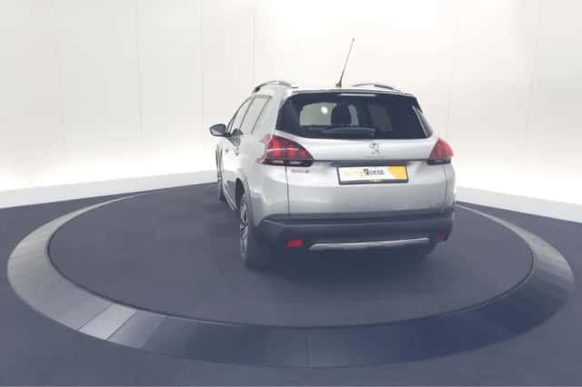 Peugeot 2008 (2018) thumbnail 11