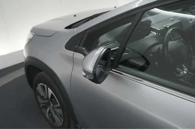 Peugeot 2008 (2018) thumbnail 16