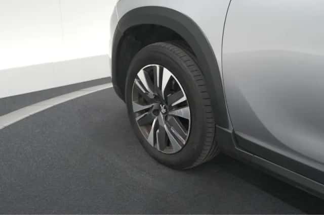 Peugeot 2008 (2018) thumbnail 17