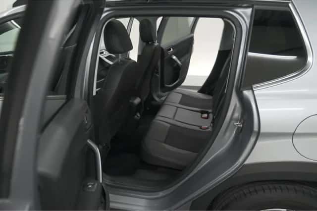 Peugeot 2008 (2018) thumbnail 23