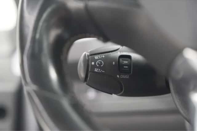 Peugeot 2008 (2018) thumbnail 30