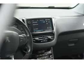Peugeot 2008 (2018) thumbnail 45