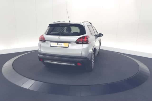 Peugeot 2008 (2018) thumbnail 10