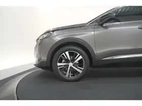 Peugeot 5008 (2023) thumbnail 17