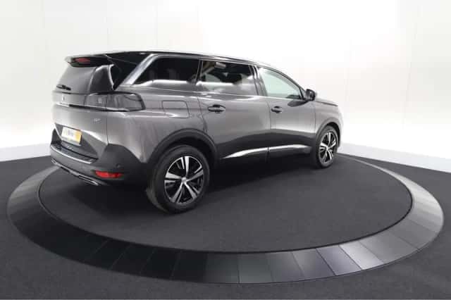 Peugeot 5008 (2023) thumbnail 5