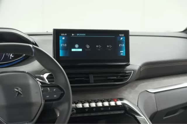 Peugeot 5008 (2023) thumbnail 47