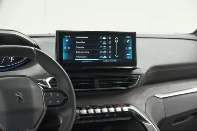 Peugeot 5008 (2023) thumbnail 52