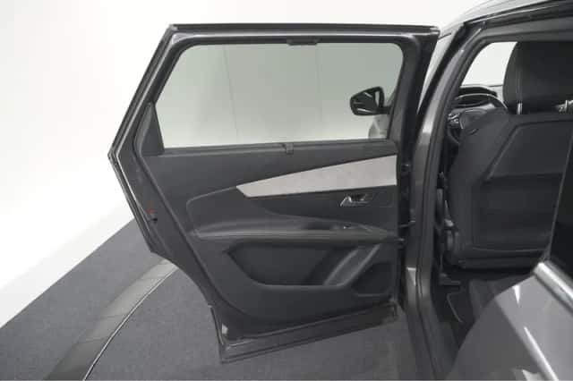Peugeot 5008 (2023) thumbnail 61