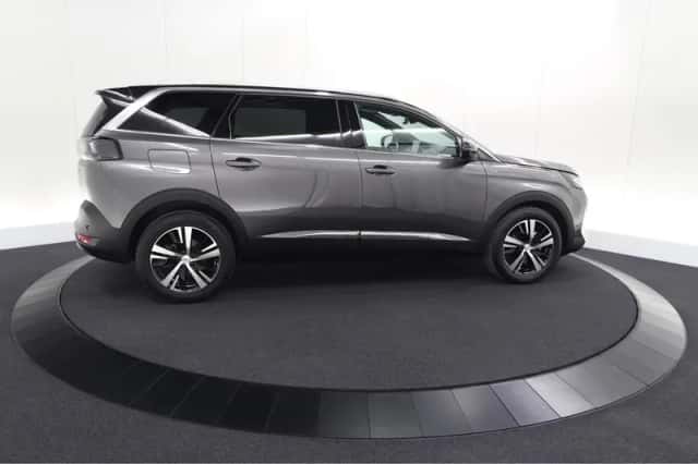 Peugeot 5008 (2023) thumbnail 9