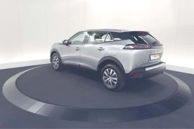 Peugeot 2008 (2023) thumbnail 11