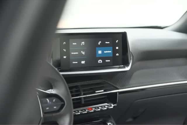 Peugeot 2008 (2023) thumbnail 38
