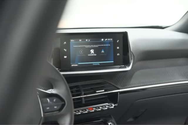 Peugeot 2008 (2023) thumbnail 43