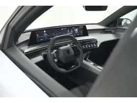 Peugeot 3008 (2025) thumbnail 2