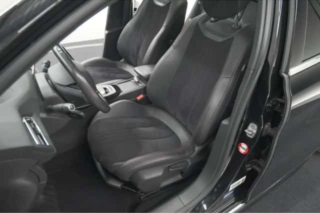 Peugeot 308 (2018) thumbnail 23