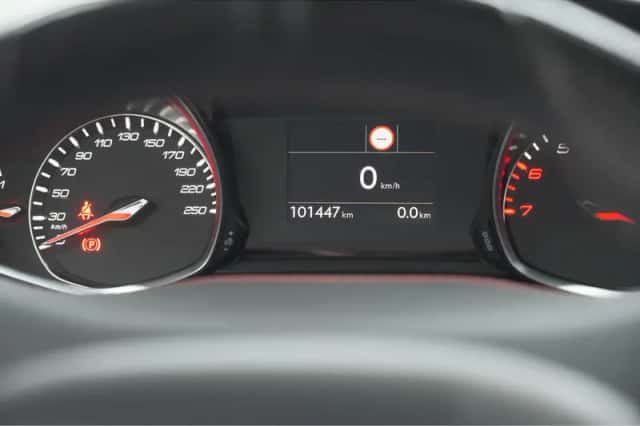 Peugeot 308 (2018) thumbnail 35
