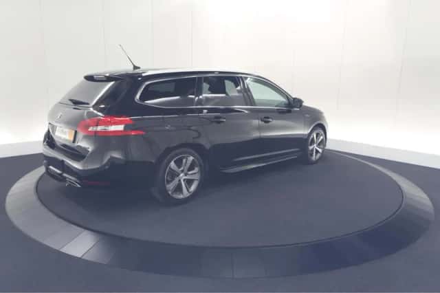 Peugeot 308 (2018) thumbnail 5