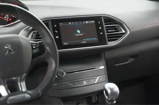 Peugeot 308 (2018) thumbnail 43