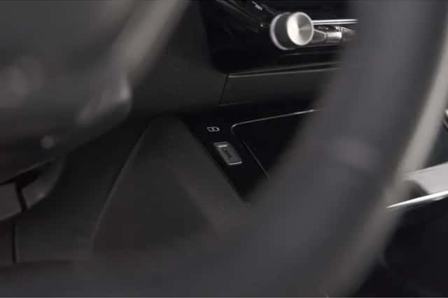 Peugeot 208 (2020) thumbnail 38