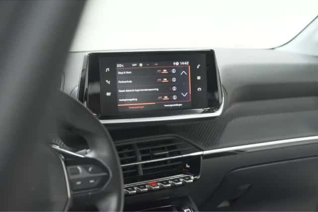 Peugeot 208 (2020) thumbnail 48