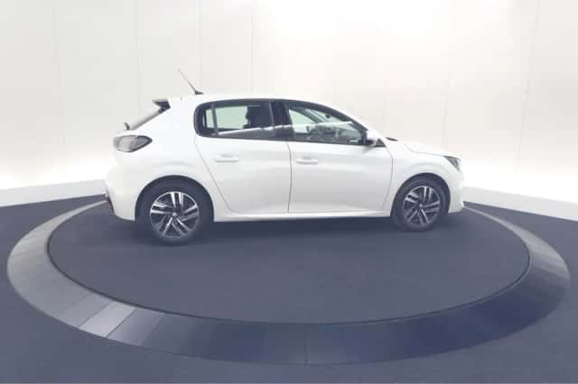 Peugeot 208 (2020) thumbnail 8