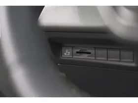 Peugeot 408 (2024) thumbnail 42