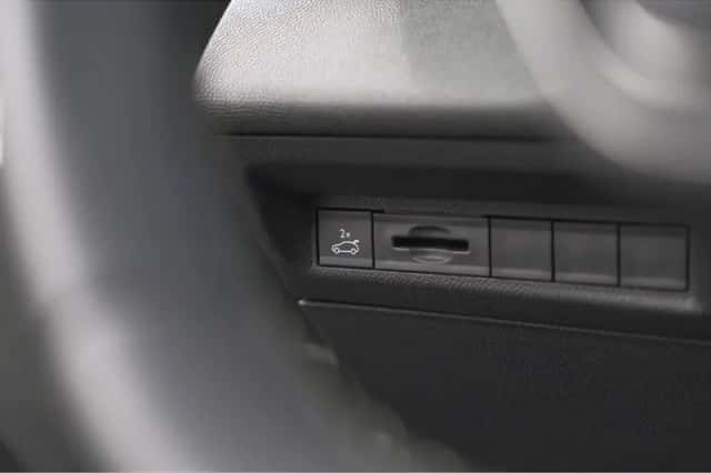 Peugeot 408 (2024) thumbnail 44