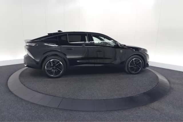 Peugeot 408 (2024) thumbnail 9