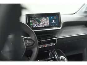 Peugeot 208 (2023) thumbnail 3