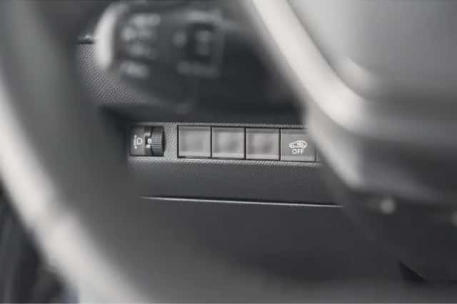 Peugeot 208 (2023) thumbnail 34