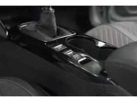 Peugeot 208 (2023) thumbnail 36
