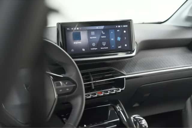 Peugeot 208 (2023) thumbnail 43