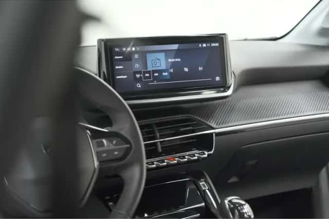 Peugeot 208 (2023) thumbnail 46