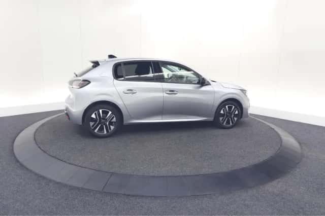 Peugeot 208 (2023) thumbnail 9