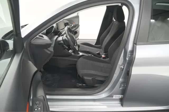 Peugeot 208 (2022) thumbnail 19