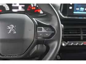 Peugeot 208 (2022) thumbnail 25