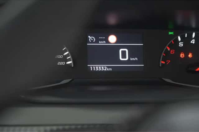 Peugeot 208 (2022) thumbnail 32