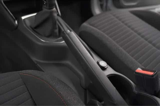 Peugeot 208 (2022) thumbnail 33