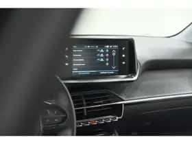 Peugeot 208 (2022) thumbnail 43