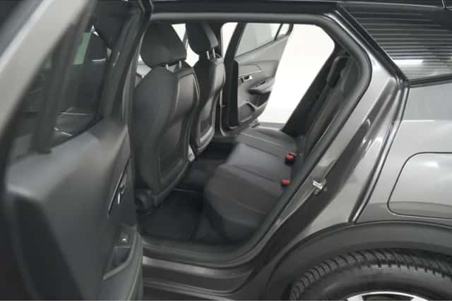 Peugeot 2008 (2022) thumbnail 25