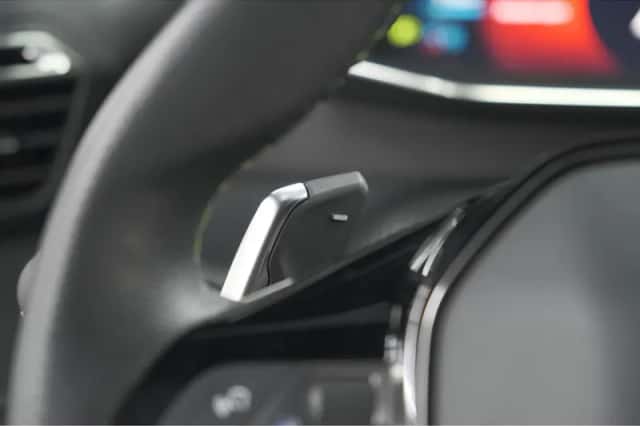 Peugeot 2008 (2022) thumbnail 31