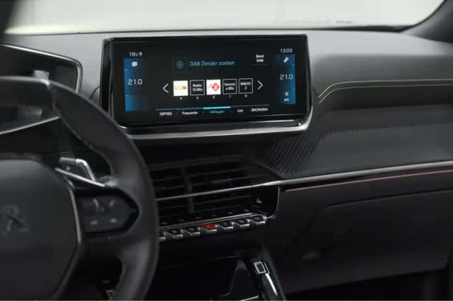 Peugeot 2008 (2022) thumbnail 48