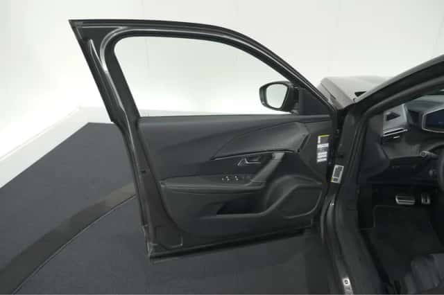 Peugeot 2008 (2022) thumbnail 62