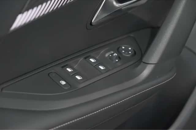 Peugeot 2008 (2025) thumbnail 25