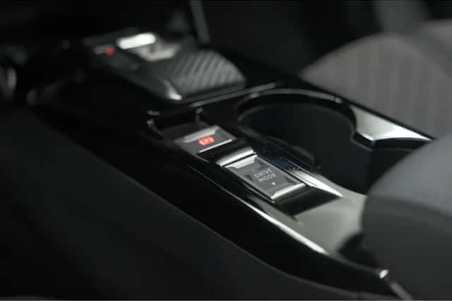 Peugeot 2008 (2025) thumbnail 43