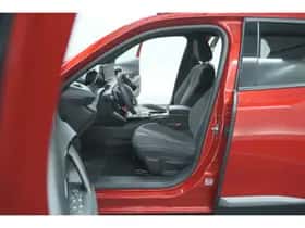 Peugeot 2008 (2023) thumbnail 19