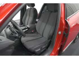 Peugeot 2008 (2023) thumbnail 20