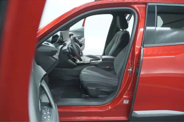 Peugeot 2008 (2023) thumbnail 21