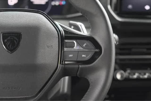 Peugeot 2008 (2023) thumbnail 28