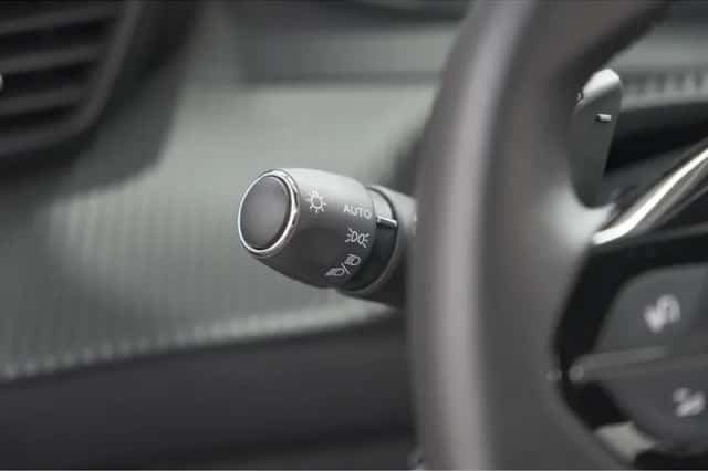 Peugeot 2008 (2023) thumbnail 31